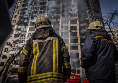 Why Professional Fire And Odor Removal Services Are Recommended By Hollywood's Log Home Builders For Restoring Fire-Damaged Homes