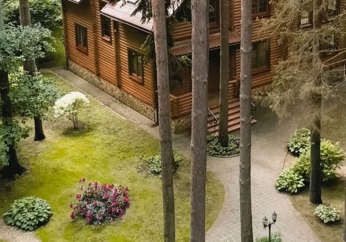 What are the downsides of log cabins?